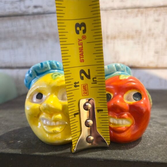 Vintage anthropomorphic fruit face salt & pepper shakers kitschy decor novelty - Picture 10 of 10